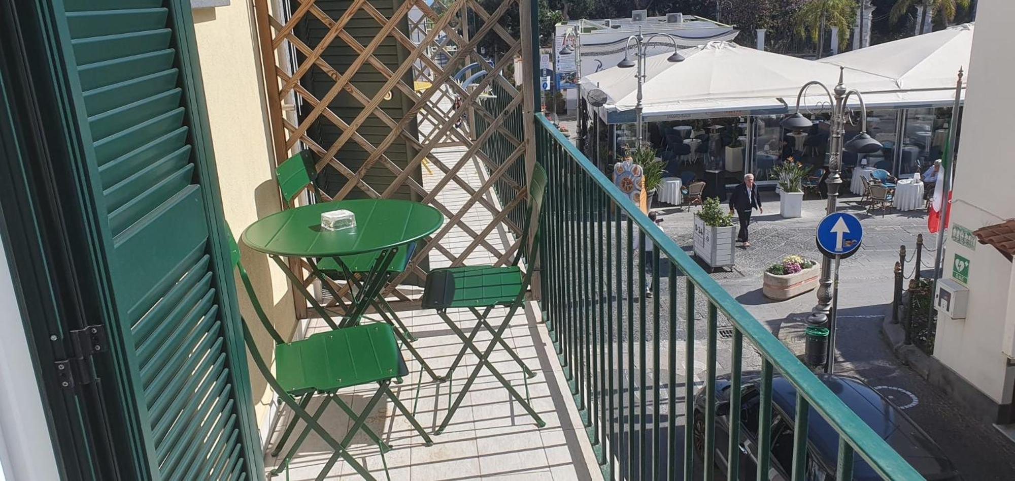 B&B La Piazzetta Ischia Exterior foto